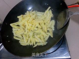 孜然土豆的做法步骤：6