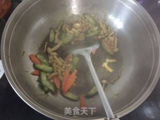 【东北】小炒白玉菇的做法步骤：4