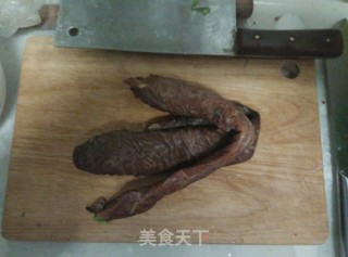 【西安】尖椒梆梆肉的做法步骤：3