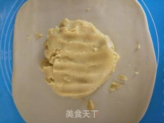 【东北】鲜花豆沙老婆饼~豆沙玫瑰老婆饼的做法步骤：8