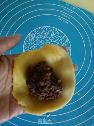 【东北】鲜花豆沙老婆饼~豆沙玫瑰老婆饼的做法步骤：11