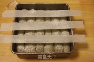 【台湾】黑芝麻豆浆排包（波兰种）的做法步骤：10