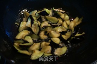 【北京】青椒炒茄子的做法步骤：7
