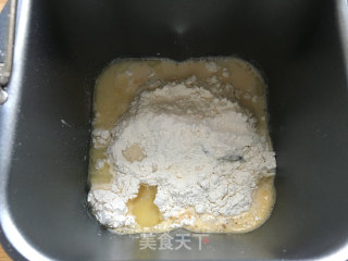 蔓越莓面包的做法步骤：1