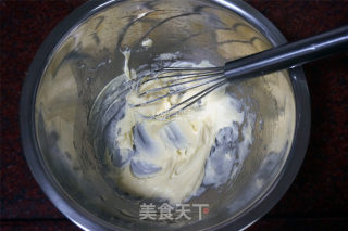 酥粒奶酪麦芬的做法步骤：2