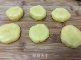 【广东】酥皮菠萝包的做法步骤：8