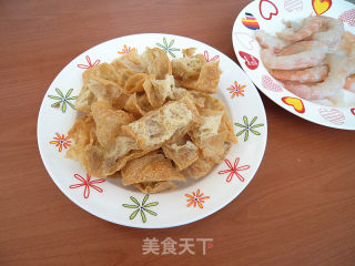 【天津】虾仁独面筋的做法步骤：2