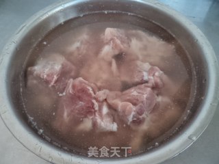 【天津】福禄排骨的做法步骤：1