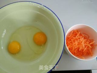 胡萝卜鸡蛋饼的做法步骤：1