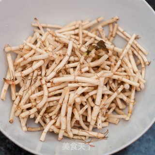 凉拌鱼腥草的做法步骤：2