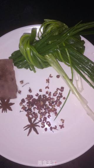 【贵州】香辣龙骨煲的做法步骤：4