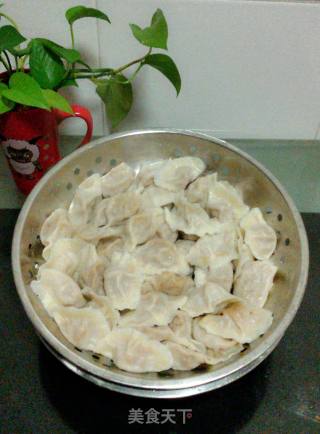 【东北】 猪肉酸菜馅儿饺子的做法步骤：7