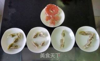 【东北】 猪肉酸菜馅儿饺子的做法步骤：13
