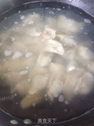 香菜猪肉饺的做法步骤：10