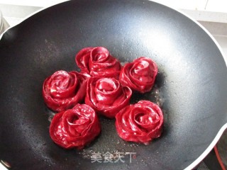 【河南】玫瑰花煎饺的做法步骤：11