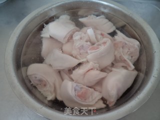 【天津】酱香招财手的做法步骤：1