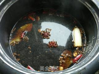卤香牛肉的做法步骤：2
