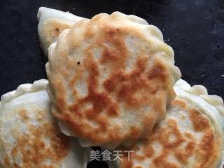 太阳花韭菜盒子的做法步骤：4