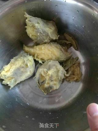 【辽宁】地瓜脆麻花的做法步骤：2