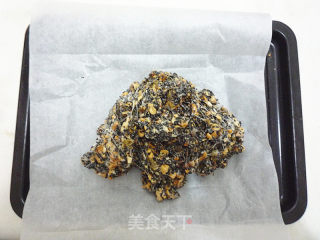 核桃黑芝麻酥糖的做法步骤：8