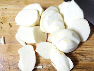 【苏州】茨菇炒肉丝的做法步骤：3