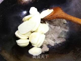 【苏州】茨菇炒肉丝的做法步骤：7