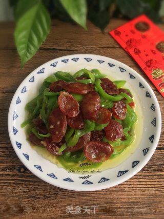 【广东】青椒炒腊肠的做法步骤：9