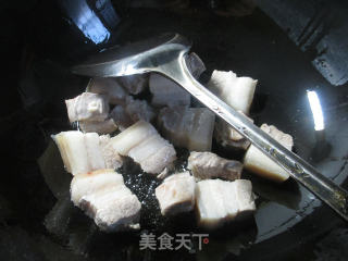 【宁波】墨鱼鲞烧五花肉的做法步骤：4