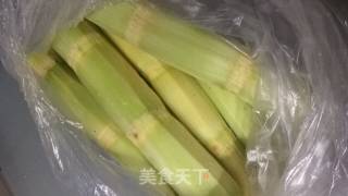 清肺热简单小糖水—胡萝卜竹蔗马蹄水的做法步骤：1