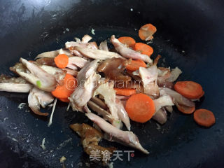 【山东】鸡肉咖喱面的做法步骤：2