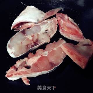 香煎芒鱼的做法步骤：2