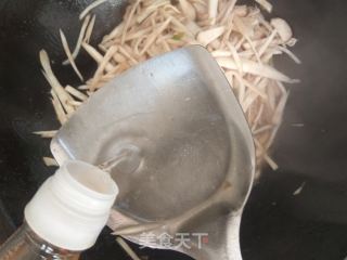 【河北】杏鲍菇炒肉丝的做法步骤：8
