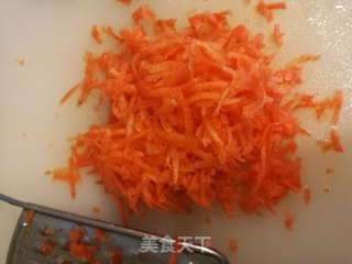 【山西】芹菜叶胡萝卜饼的做法步骤：3