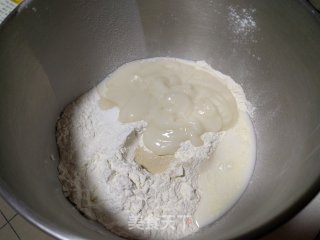 汤种椰蓉面包卷的做法步骤：3