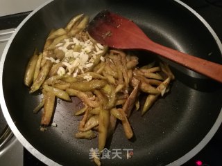【山西】晋味蒜香炒茄子（健康少油的炒茄子噢！）的做法步骤：6