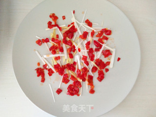 【湖南】剁椒蒸多宝鱼的做法步骤：2
