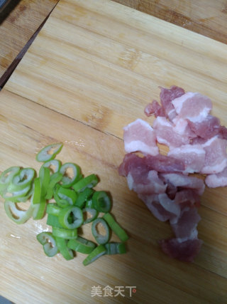 【山东】小炒菜花的做法步骤：1