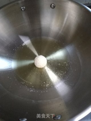 【山东】炸芝麻球的做法步骤：3