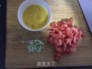 【东北】西红柿炒鸡蛋的做法步骤：1