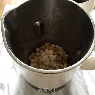 【山东】核桃杏仁露的做法步骤：2