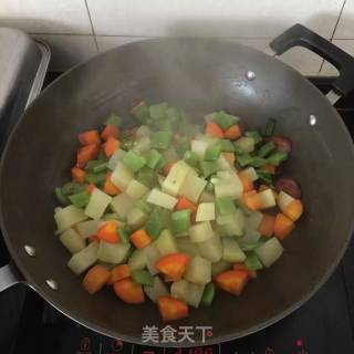 【河南】腊肠焖饭(微波炉版)的做法步骤：9