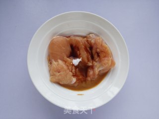 【浙江】柠香煎鸡排的做法步骤：2