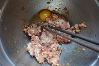 【天津】冰花生煎饺的做法步骤：4