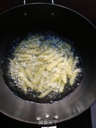 【山东】辣炒鸡腿土豆的做法步骤：4