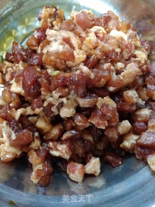 【山东】槐花肉包子的做法步骤：2