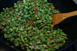 【北京】猪肉豆角拌面的做法步骤：6