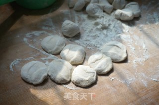【北京】鸡蛋韭菜合子的做法步骤：8