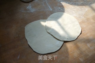 【北京】鸡蛋韭菜合子的做法步骤：9