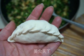 【北京】鸡蛋韭菜合子的做法步骤：10