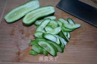 【北京】凉拌木耳黄瓜片的做法步骤：3
